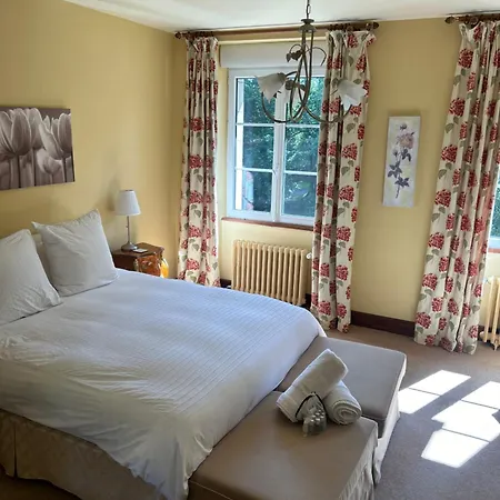 בית נופש Chateau De Vaudezert And The Gate House Juvigny-Val-d'Andaine