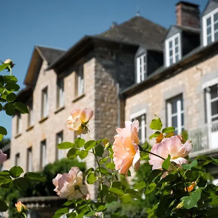 בית נופש Chateau De Vaudezert And The Gate House Juvigny-Val-d'Andaine