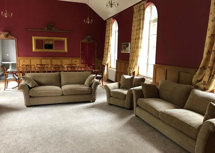 Chateau De Vaudezert And The Gate House Ferienhaus